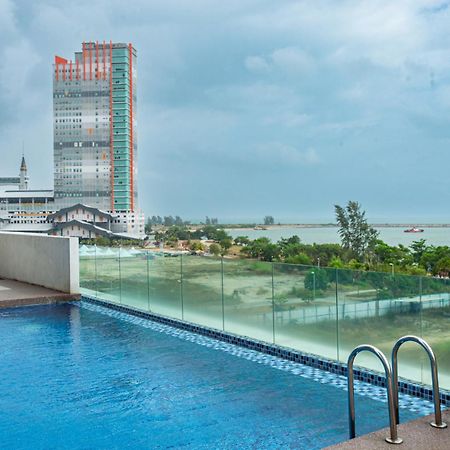 Infinity Sea View Pool Beach View 3Rooms 2Parkings Kuala Terengganu Dış mekan fotoğraf