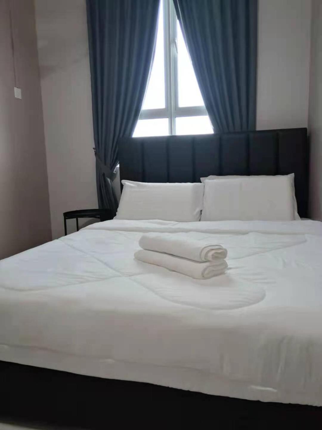 Infinity Sea View Pool Beach View 3Rooms 2Parkings Kuala Terengganu Dış mekan fotoğraf